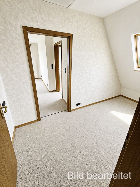 Ein Zuhause voller Möglichkeiten – charmant, großzügig und bereit für Ihre Familiengeschichte - 3. Zimmer DG (27206)