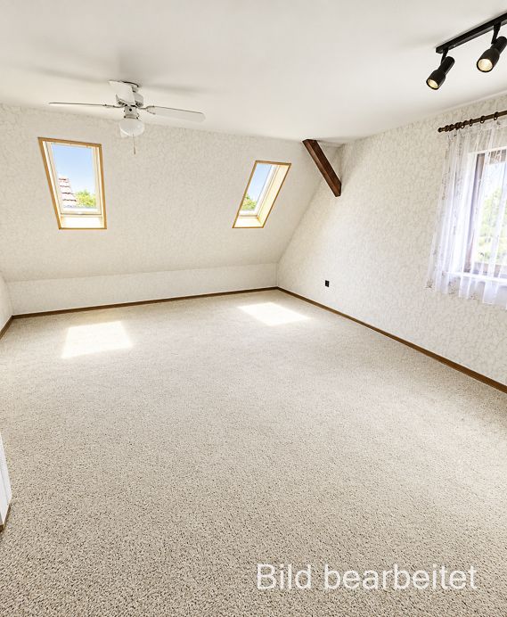 Ein Zuhause voller Möglichkeiten – charmant, großzügig und bereit für Ihre Familiengeschichte - 1. Zimmer DG (27202)