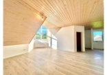 weitere Zimmer - Moderne Maisonette-Wohnung mit Balkon, Garage & 3 Stellplätzen