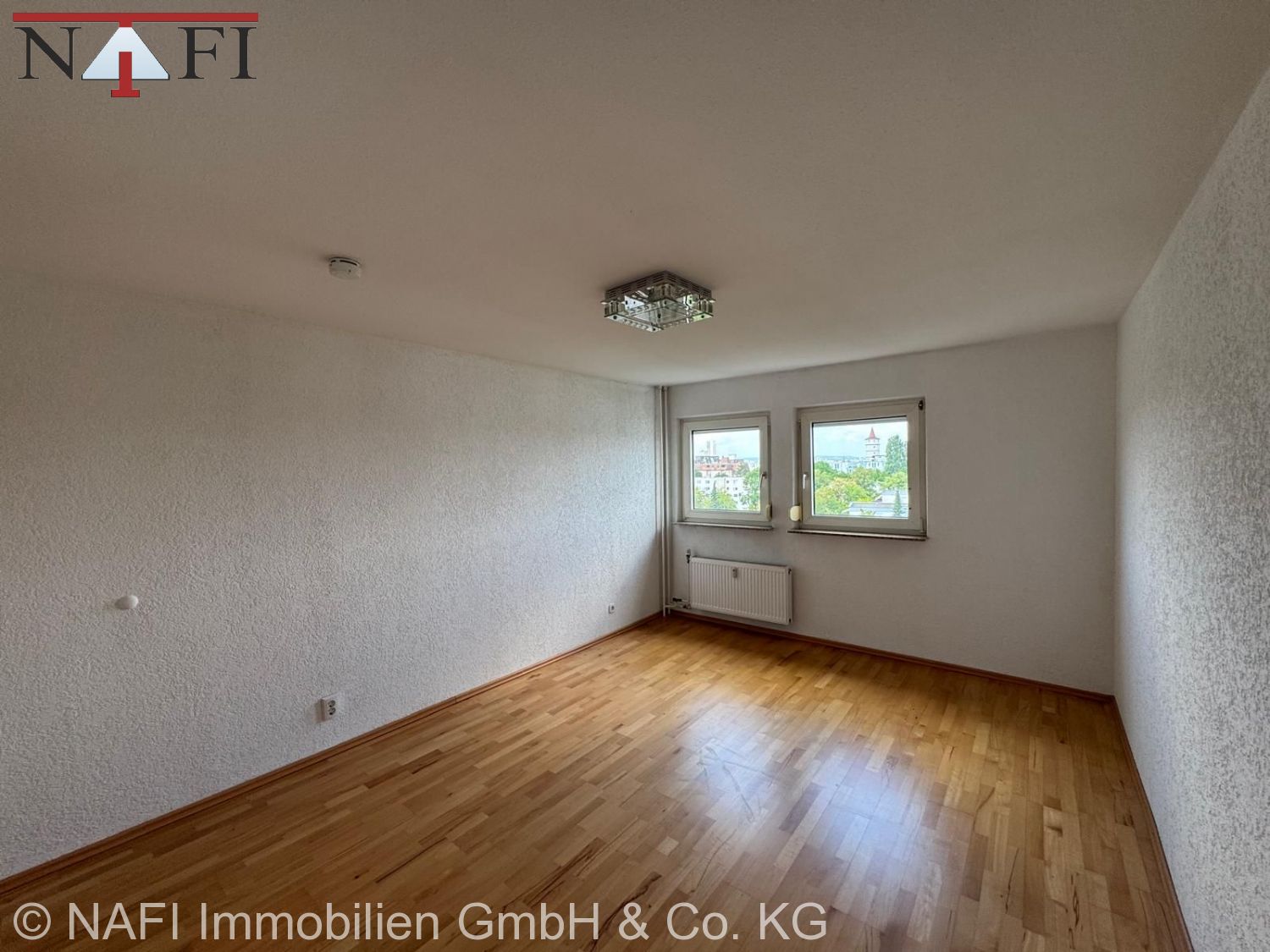 **Zentral wohnen in Waiblingen – Gepflegte 2-Zimmer-Wohnung mit Balkon und Aufzug** - Schlafzimmer (22401)