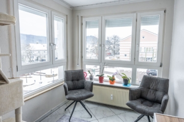 Sitzecke mit Aussicht - **Großzügig & zentral wohnen**