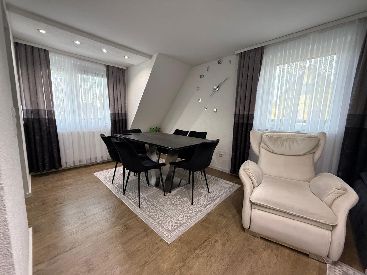 Maisonette-Wohnung mit eigenem Eingang, Hof & Stellplatz, 74254 Offenau, Maisonettewohnung