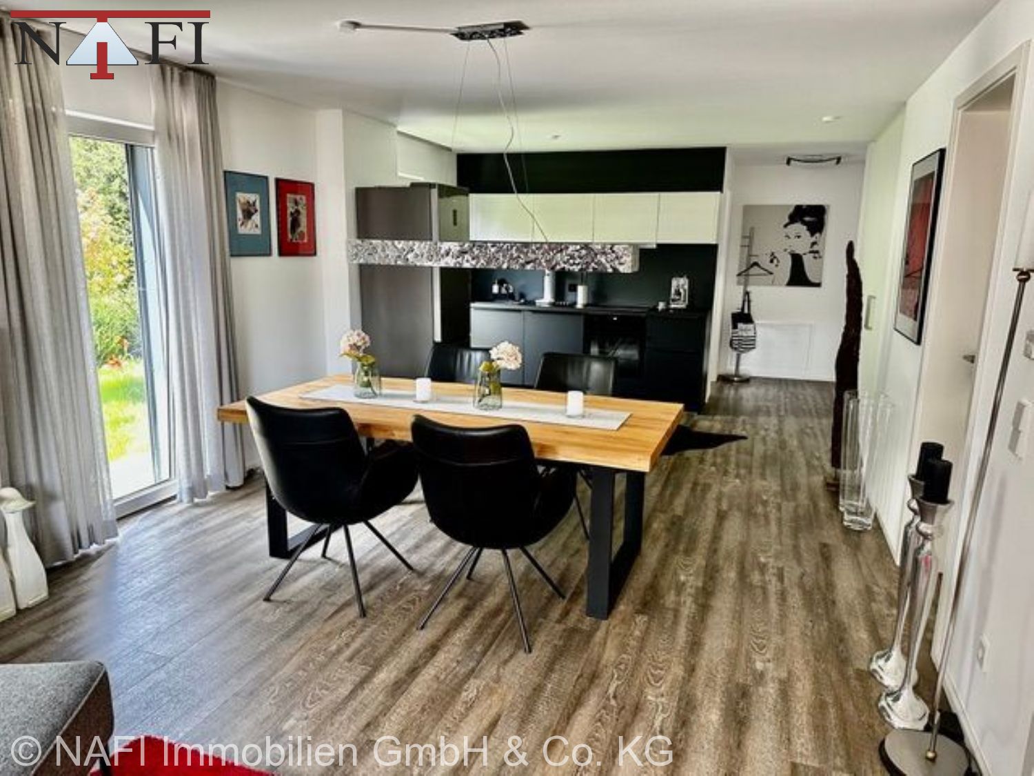 ** Wohnen mit Anspruch – Hochwertige Gartenwohnung im modernen KfW-55-Neubau ** - Essbereich und Küche (24507)