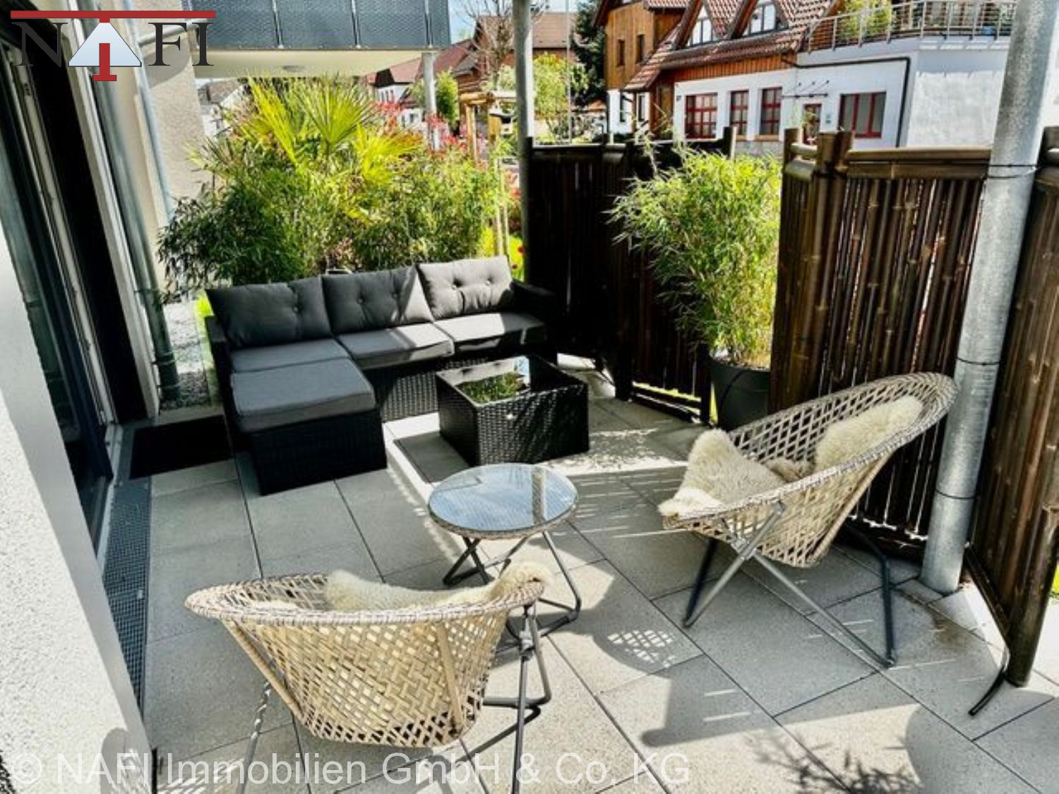 ** Wohnen mit Anspruch – Hochwertige Gartenwohnung im modernen KfW-55-Neubau ** - Überdeckte Terrasse (24504)