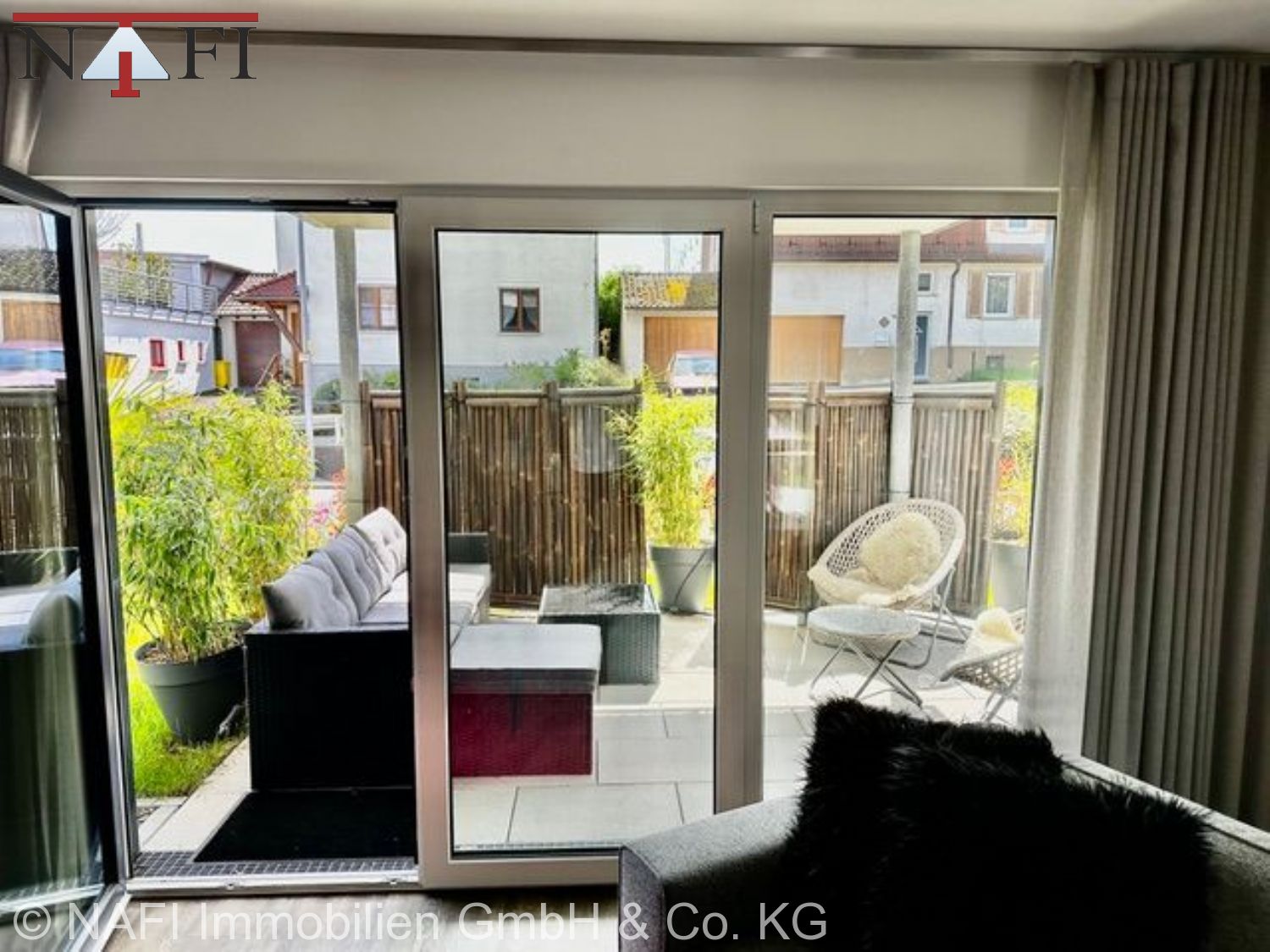 ** Wohnen mit Anspruch – Hochwertige Gartenwohnung im modernen KfW-55-Neubau ** - Wohnzimmer (24505)