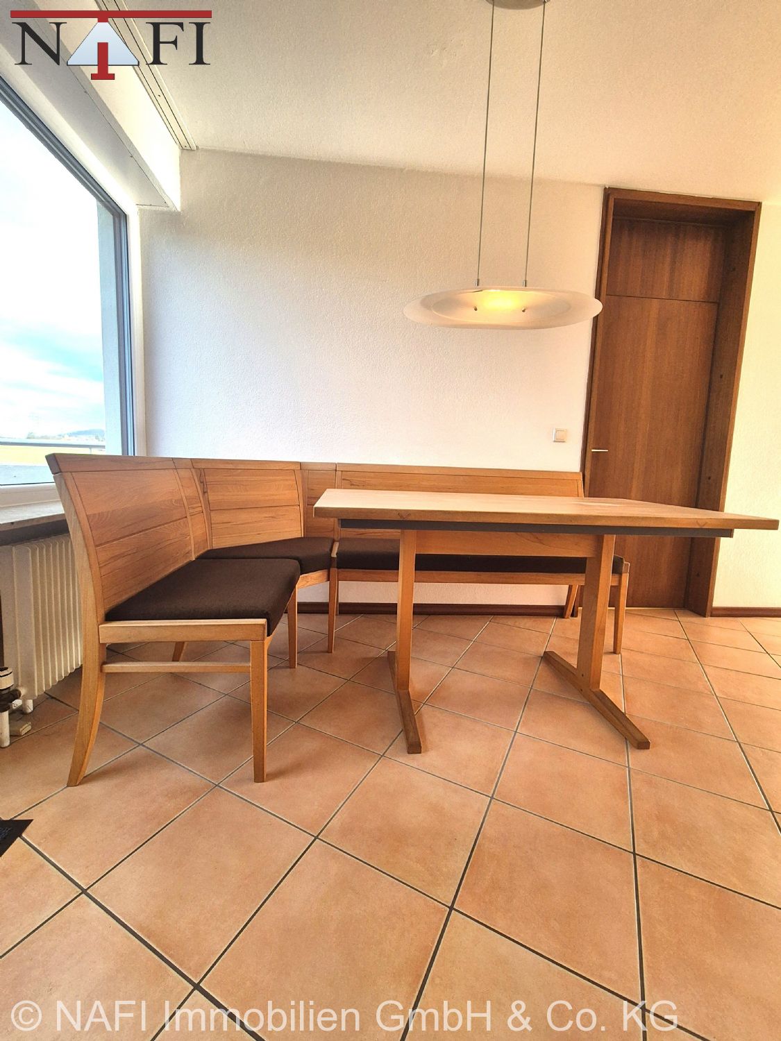 + Komfortabel wohnen – Barrierefreie 4,5-Zimmer-Wohnung mit Weitblick + - Essbereich (18470)