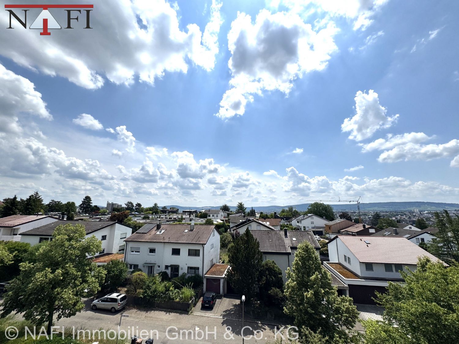 + Komfortabel wohnen – Barrierefreie 4,5-Zimmer-Wohnung mit Weitblick + - Aussicht Süd (18461)