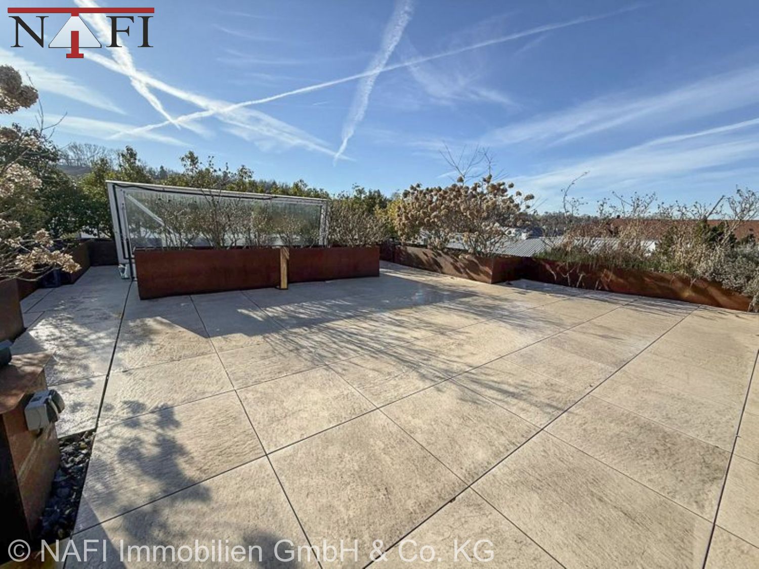 **Exklusives Wohnen mit Weitblick – Stilvolles 3,5-Zi.-Penthouse** - Dachterrasse (24981)