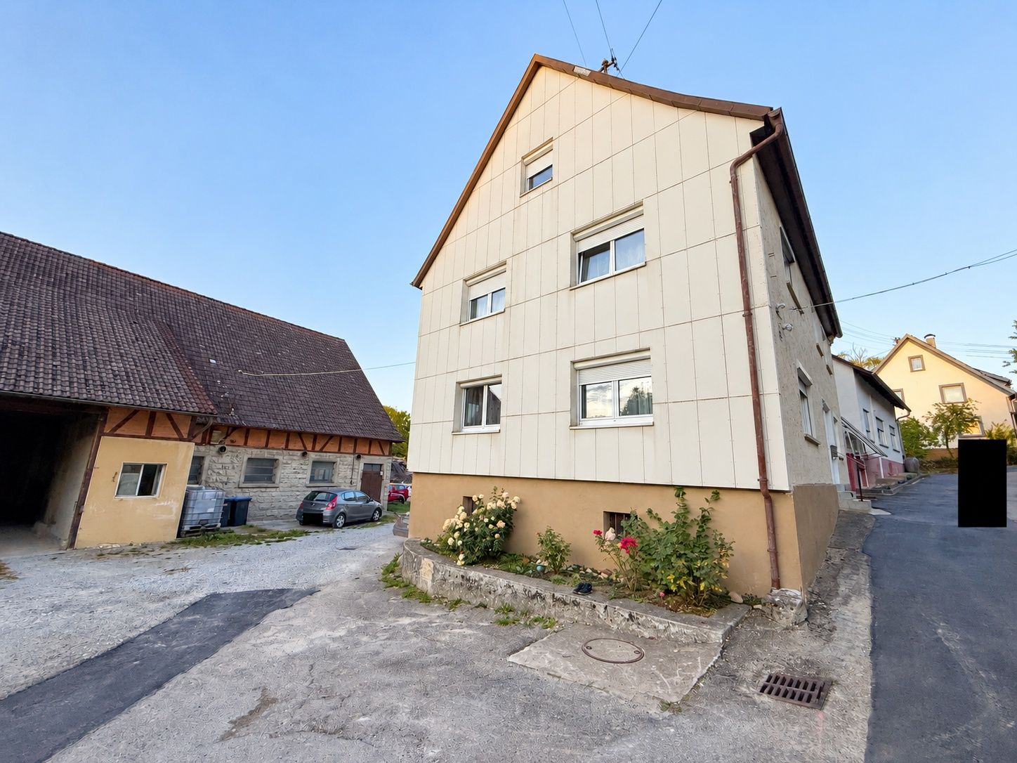 *Mehrgenerationenhaus mit großer Scheune* - Bild (27129)