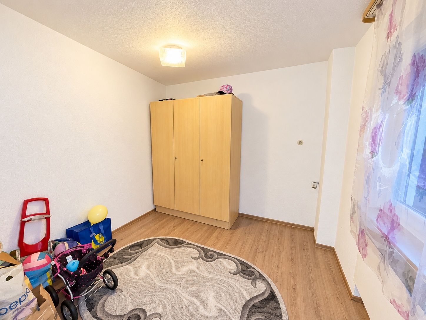 *Mehrgenerationenhaus mit großer Scheune* - Bild (27139)