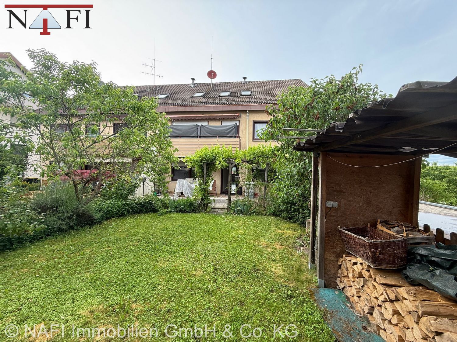 ++Charmante 3,5-Zimmer-Wohnung mit lichtdurchfluteten Räumen, Garten und Garage in ruhiger Lage++, 71397 Leutenbach, Etagenwohnung