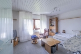 Schlafzimmer/KInderzimmer - **Großzügiges Einfamilienhaus mit Gewerbe im Mischgebiet**