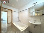 Badezimmer - * Moderne EG-Wohnung mit Garten – Perfekt für Familien: *