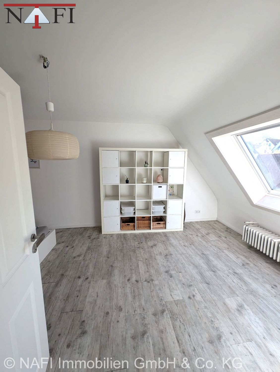 ** Charmante 3,5-Zimmer-Maisonette mit eigener Garage ** - Schlafzimmer (24444)