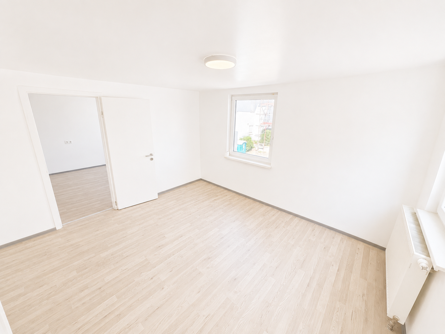 **Charmantes, saniertes Einfamilienhaus in zentraler Lage von Freiberg am Neckar** - Schlafzimmer (22332)