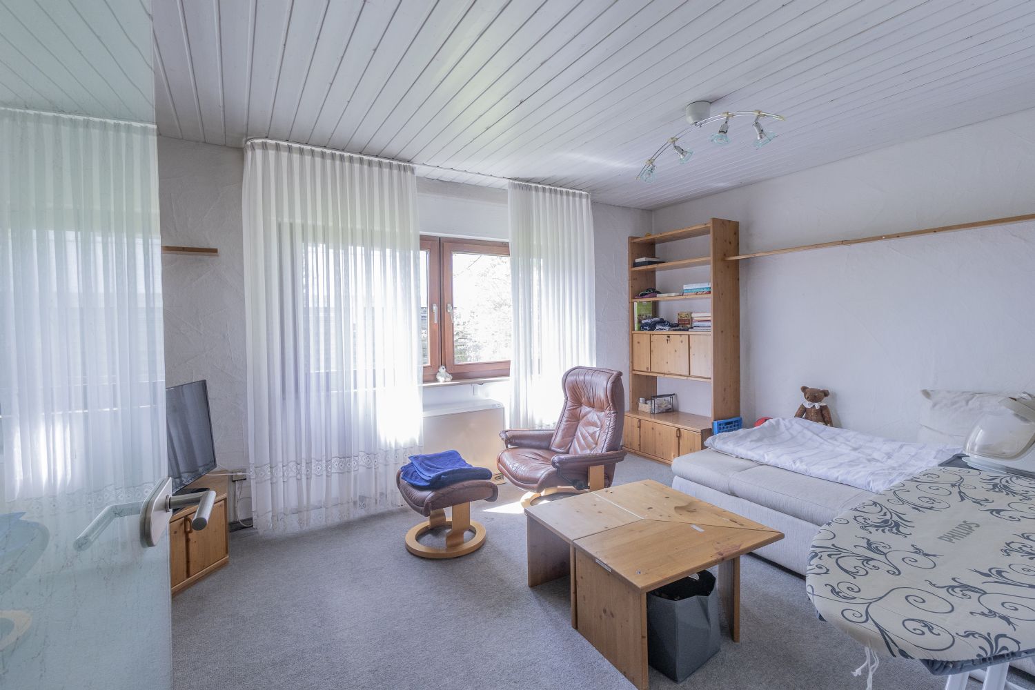 **Wohnen mit Gewerbepotenzial – Großzügiges Einfamilienhaus im Mischgebiett** - Schlafzimmer/KInderzimmer (24625)