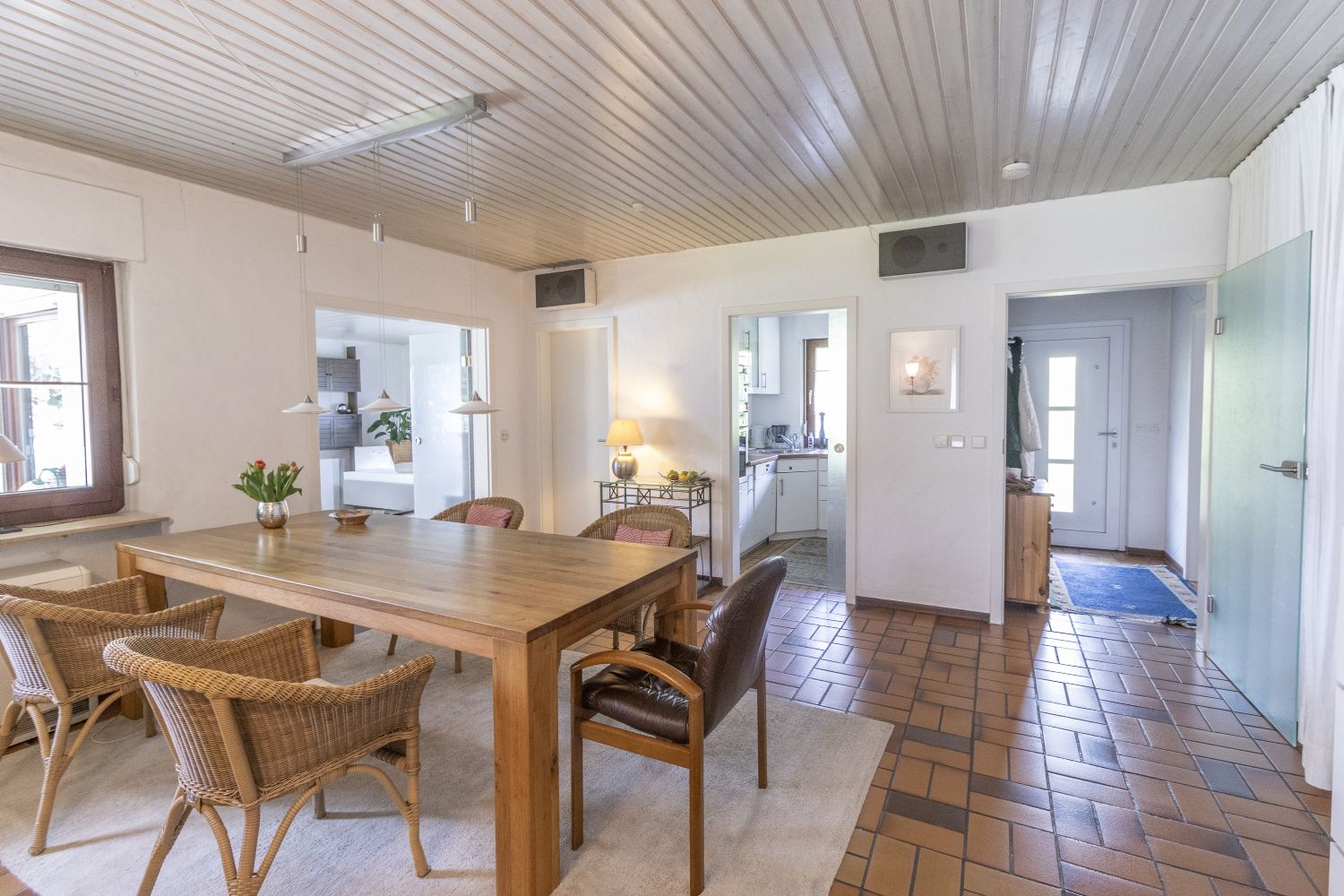 **Wohnen mit Gewerbepotenzial – Großzügiges Einfamilienhaus im Mischgebiett** - Esszimmer (24622)