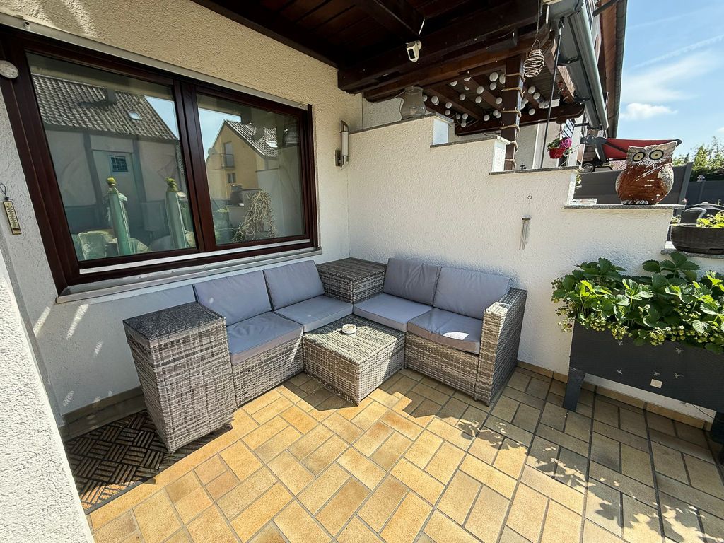 **Modernes RMH mit PV-Anlage mit Speicher & Garagen in TOP Ortsrandlage von Filderstadt-Bernhausen** - Terrasse (19307)