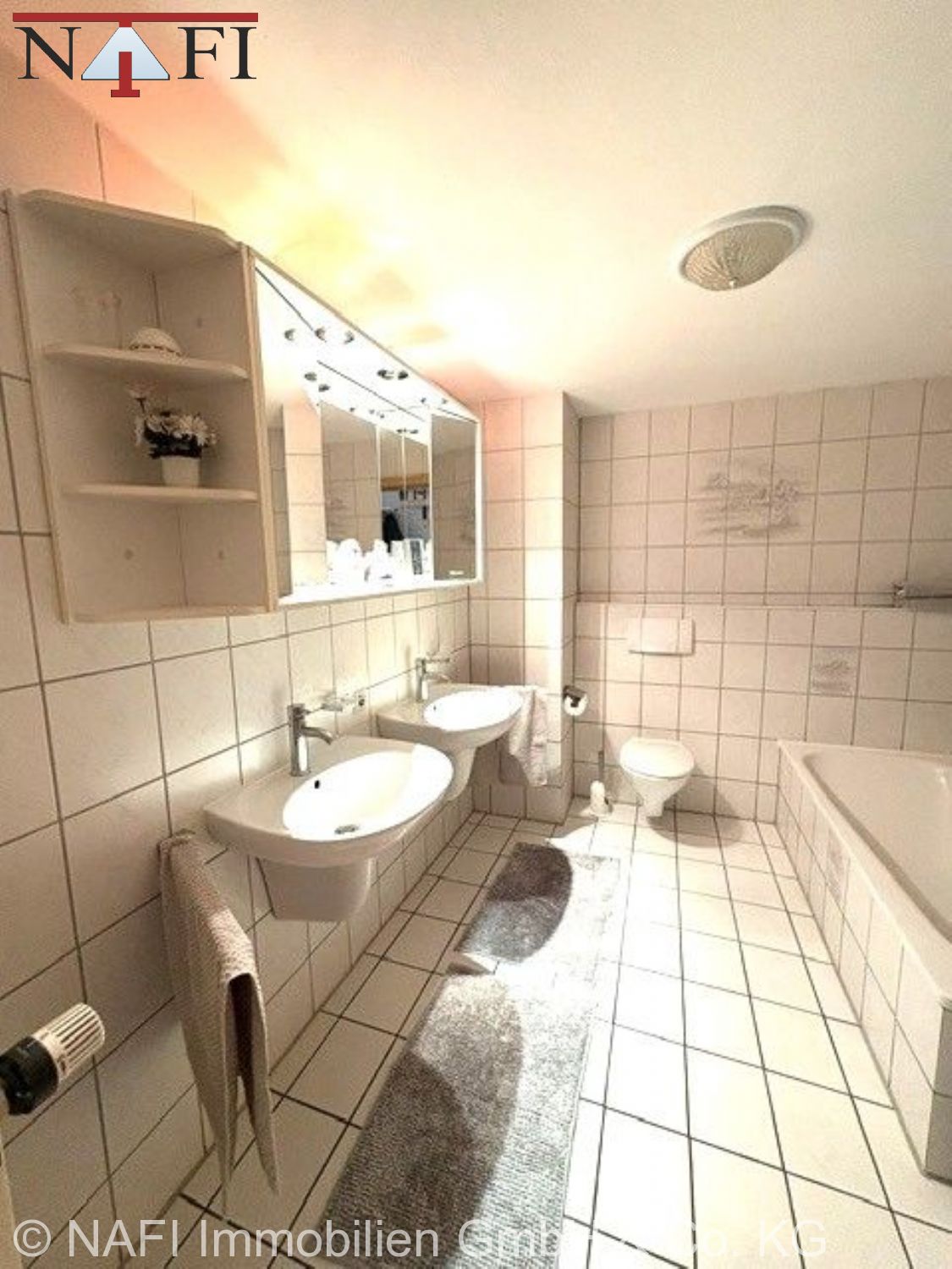 Viel Platz für die Familie: Großzügiges 6-Zimmer-Reihenmittelhaus in zentraler Lage von Geradstetten - Bad (22233)