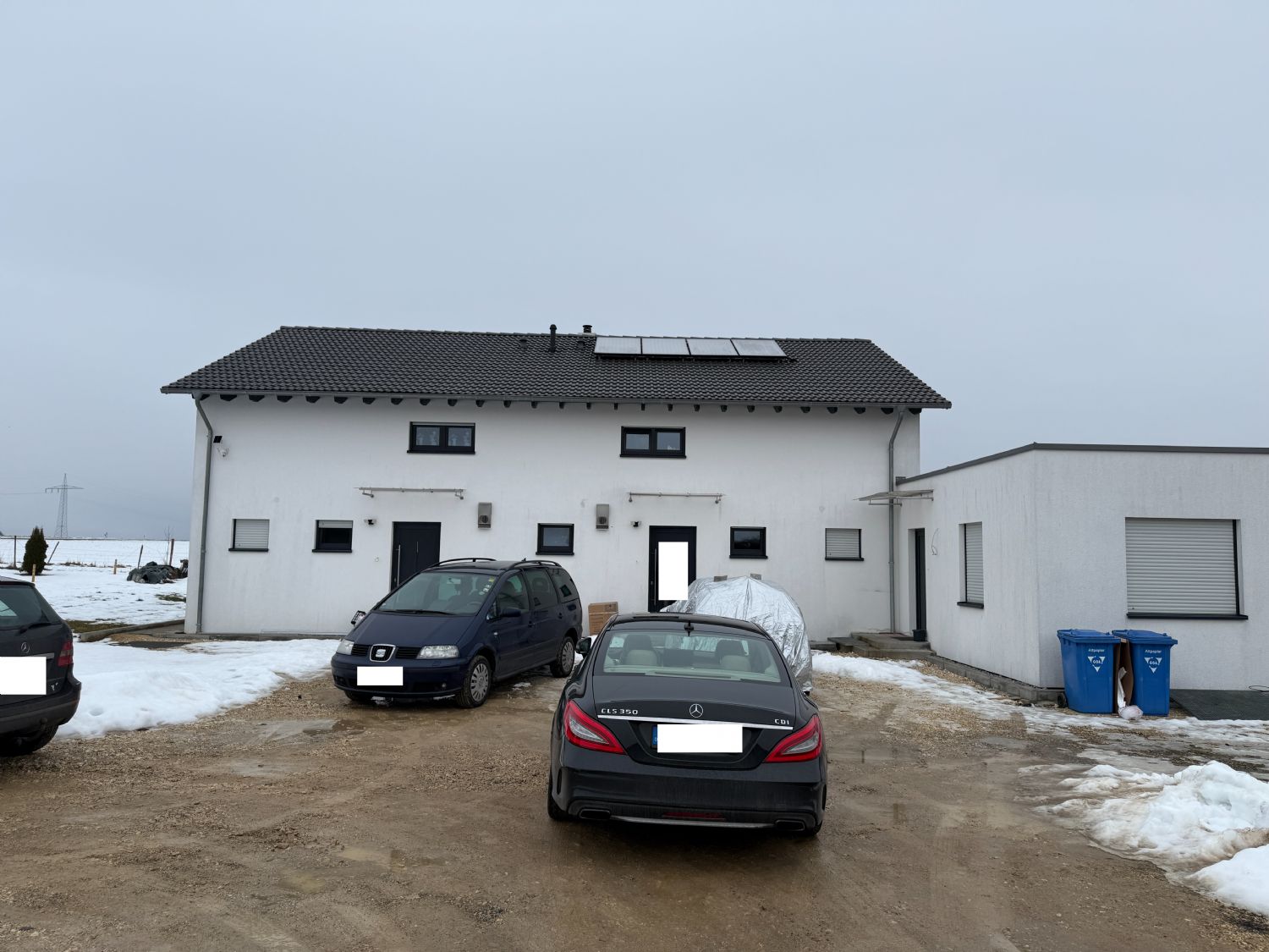 * Zwei DHH plus Einliegerwohnung auf großem Grundstück *, 73568 Durlangen, Zweifamilienhaus