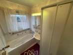 Badezimmer - ** Exklusive 3-Zimmer-Wohnung mit zwei Balkonen und lichtdurchflutetem Wohnambiente **