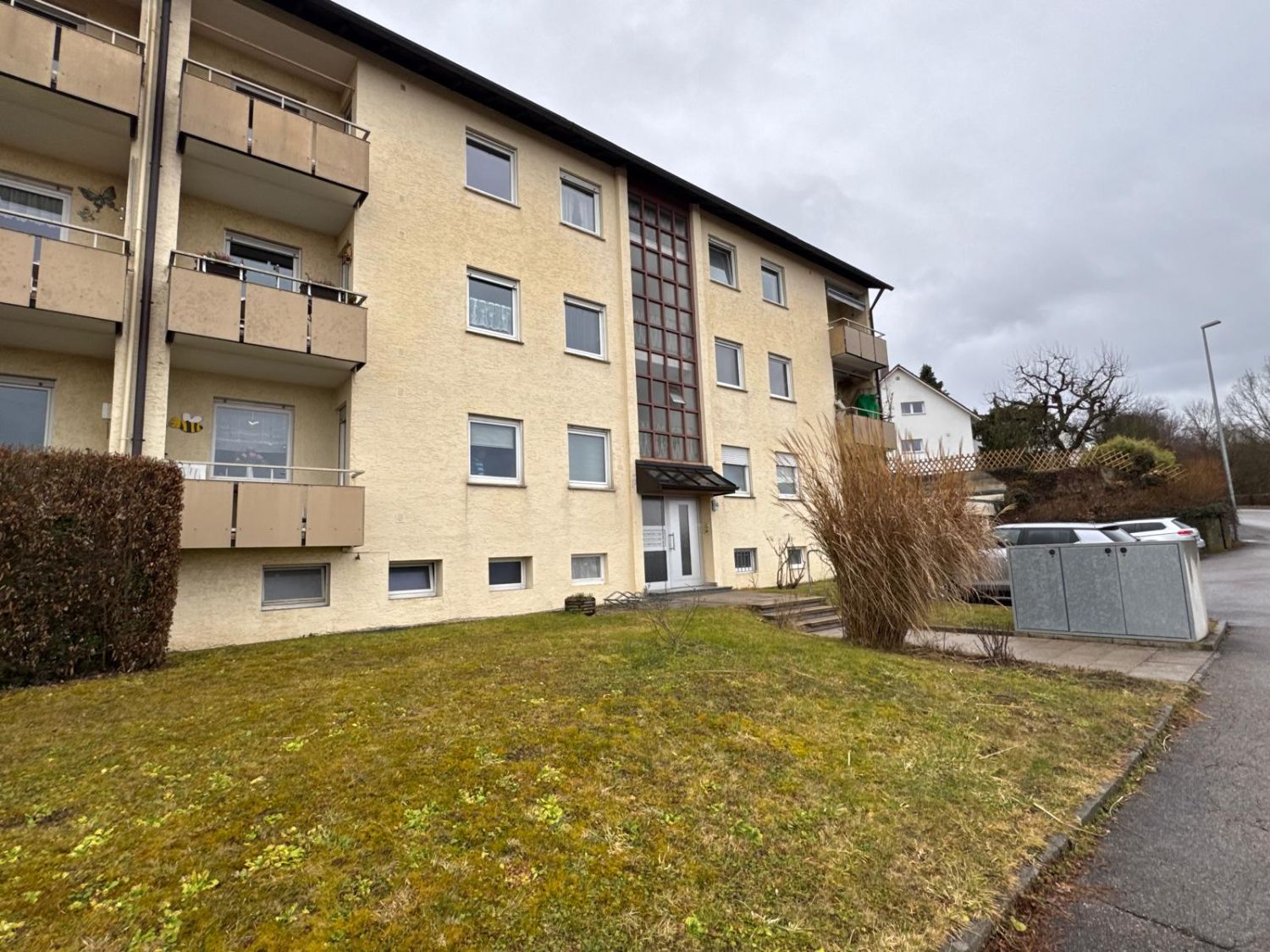 ** Exklusive 3-Zimmer-Wohnung mit zwei Balkonen und lichtdurchflutetem Wohnambiente **, 73614 Schorndorf, Etagenwohnung