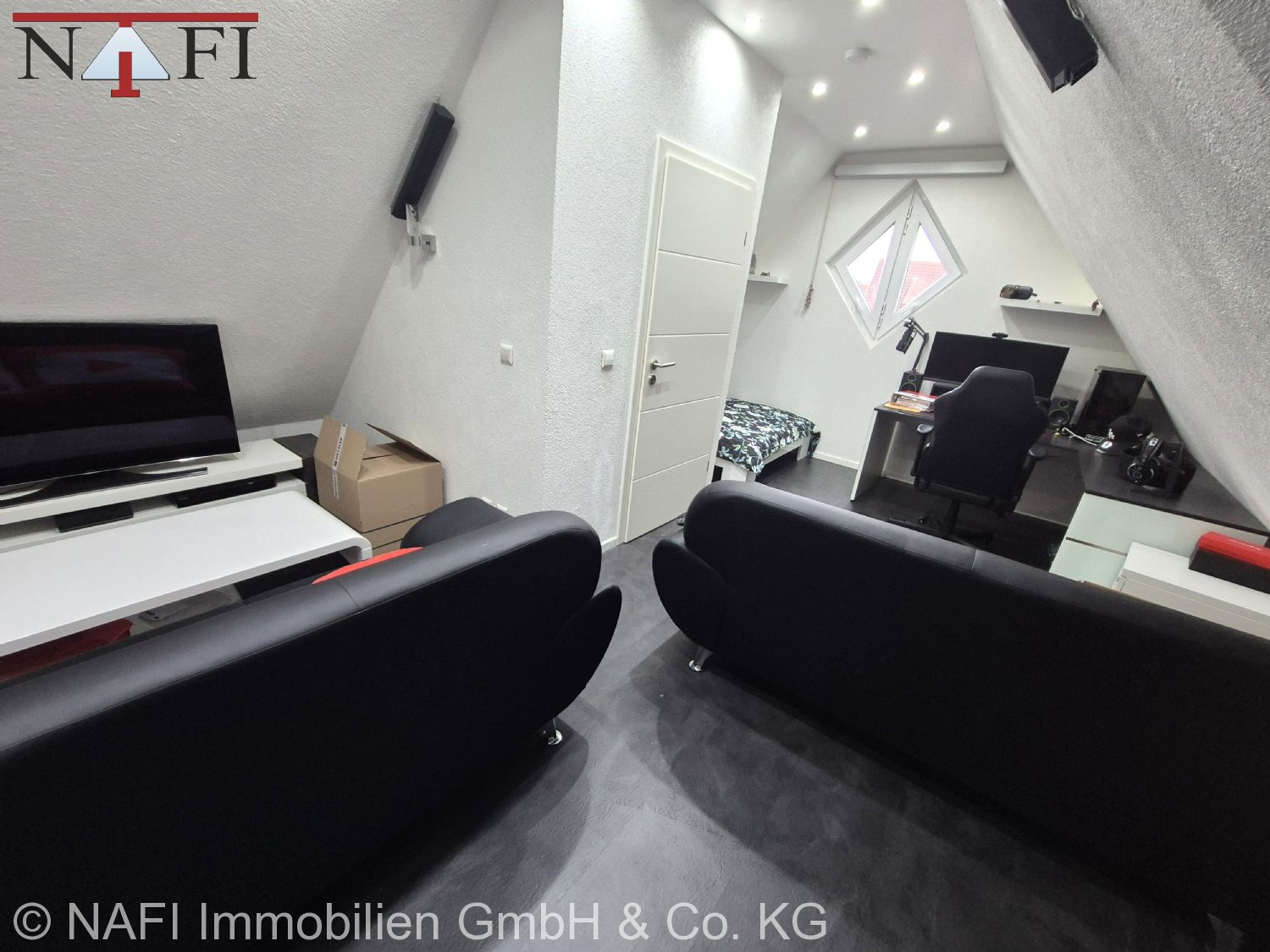 Platzwunder für Familien*Lichtdurchflutete 4,5-Zimmer-Maisonettewohnung* - individuell nutzbares Zimmer 2. Ebene (16066)