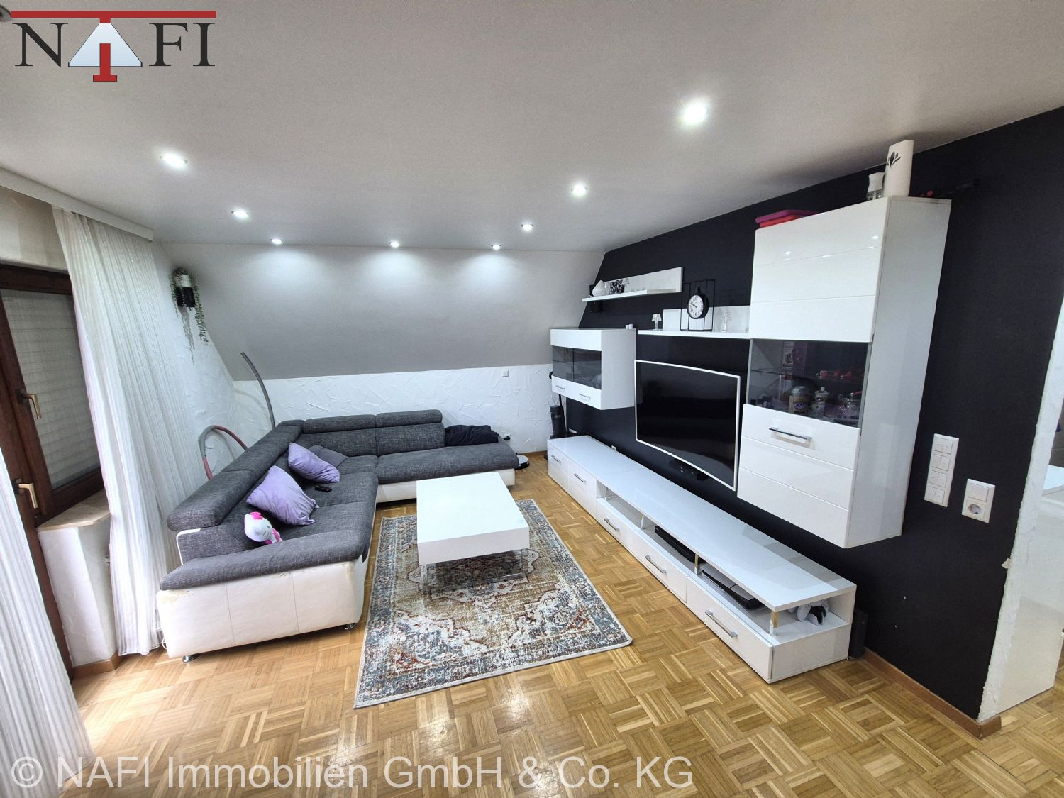 Platzwunder für Familien*Lichtdurchflutete 4,5-Zimmer-Maisonettewohnung*, 73642 Welzheim, Maisonettewohnung