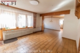 Wohnzimmer1 - **Wohnen am Ortsrand – Einfamilienhaus mit viel Platz und Doppelgarage**