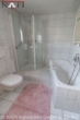 Badezimmer EG - **Wohnen am Ortsrand – Einfamilienhaus mit viel Platz und Doppelgarage**