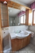Badezimmer EG - **Wohnen am Ortsrand – Einfamilienhaus mit viel Platz und Doppelgarage**