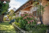 Hausansicht 3 - **Wohnen am Ortsrand – Einfamilienhaus mit viel Platz und Doppelgarage**