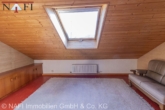Dachgeschoss Zi 1 - **Wohnen am Ortsrand – Einfamilienhaus mit viel Platz und Doppelgarage**