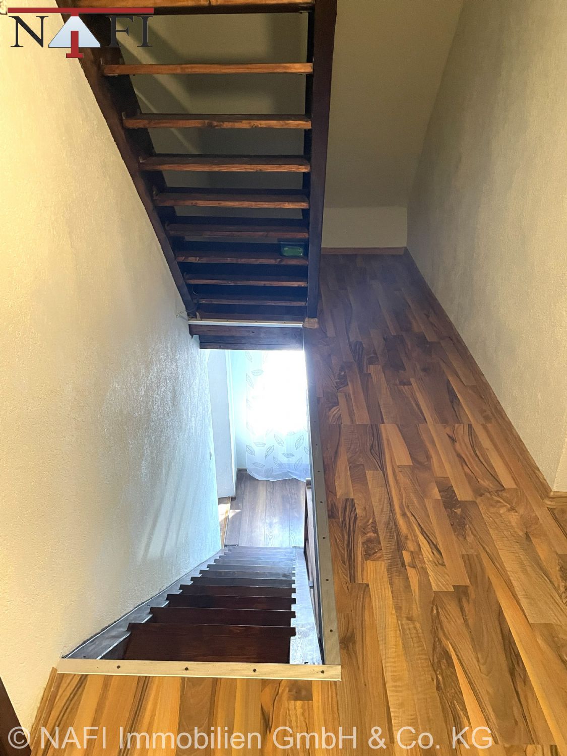 **Traumhaftes Zuhause in Bartholomä – modern renoviert & bereit zum Einziehen** - Treppe (25004)