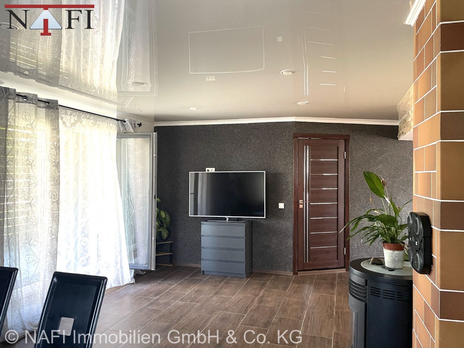**Traumhaftes Zuhause in Bartholomä – modern renoviert & bereit zum Einziehen** - Wohn-/Esszimmer (24997)