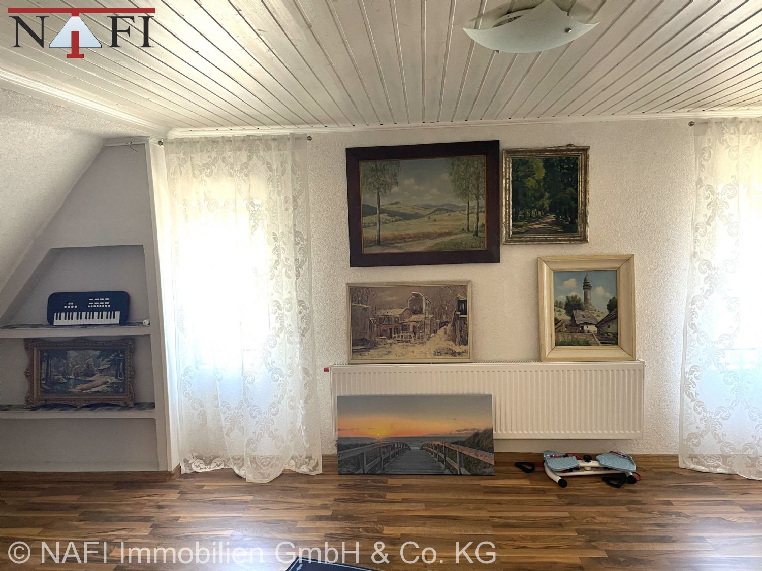 **Traumhaftes Zuhause in Bartholomä – modern renoviert & bereit zum Einziehen** - Zimmer OG (25007)