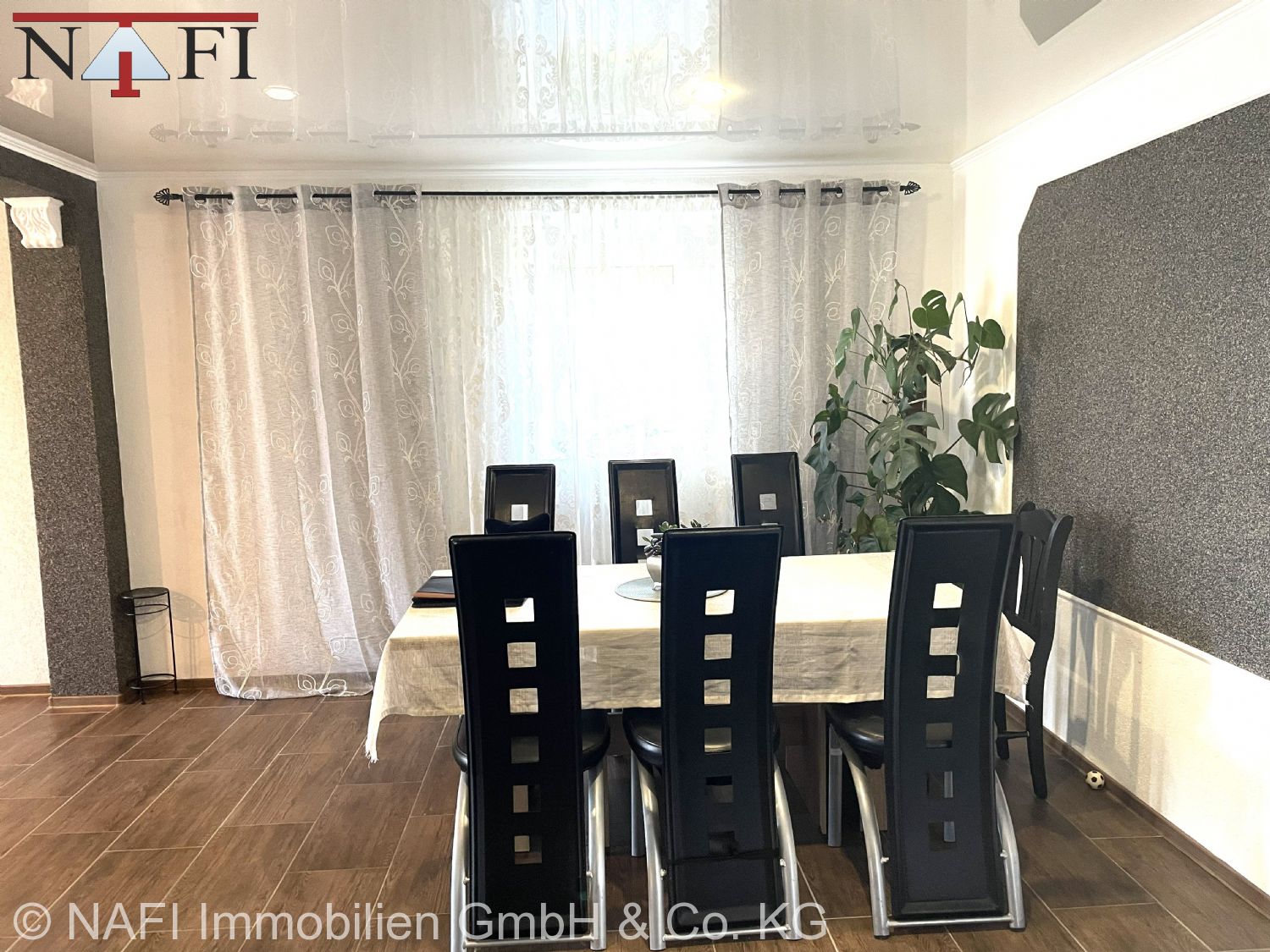 **Traumhaftes Zuhause in Bartholomä – modern renoviert & bereit zum Einziehen** - Wohn-/Esszimmer (24996)