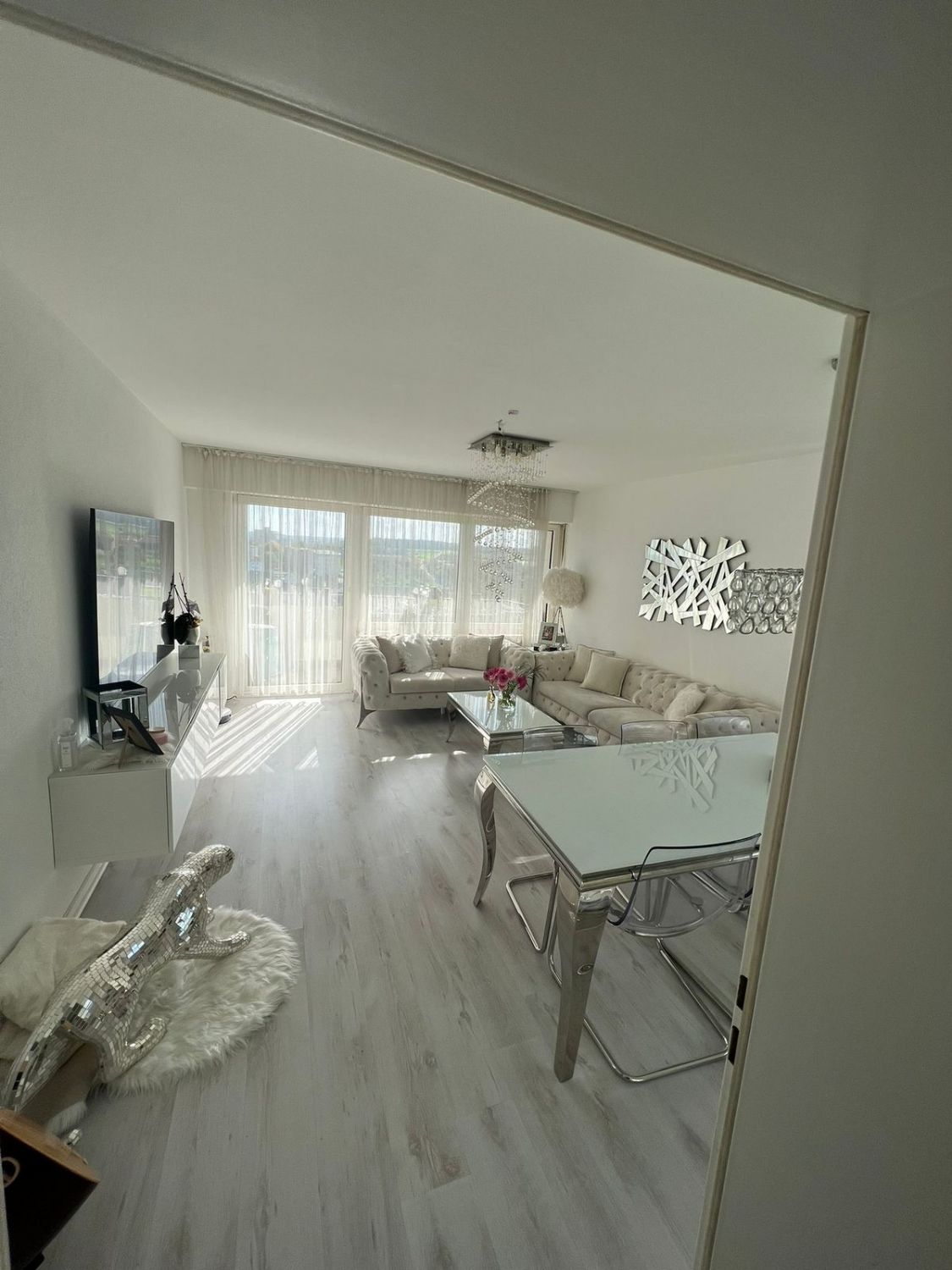 Vermietete 3-Zimmer-Wohnung in Feldrandlage Hemmingen mit Balkon & Stellplatz - Wohnzimmer (20043)
