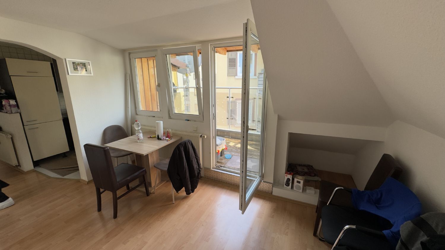 2 Einheiten in Esslingen – ideal für Kapitalanleger & Selbstnutzer mit Perspektive - 1. DG Wohnzimmer (20197)