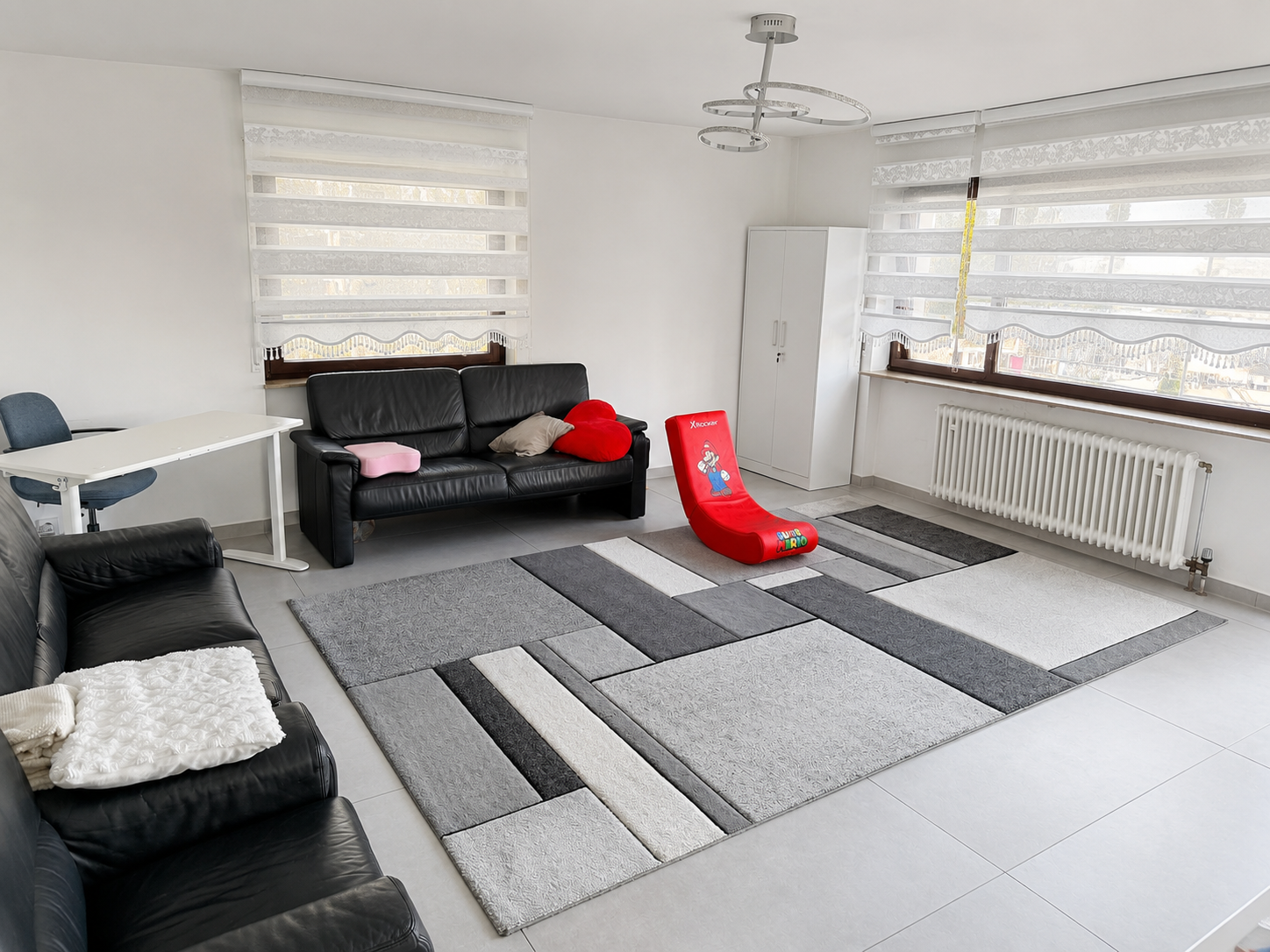 Moderne 4,5-Zimmer-Eigentumswohnung mit Balkon – ca. 99 m² - Wohnzimmer (20693)