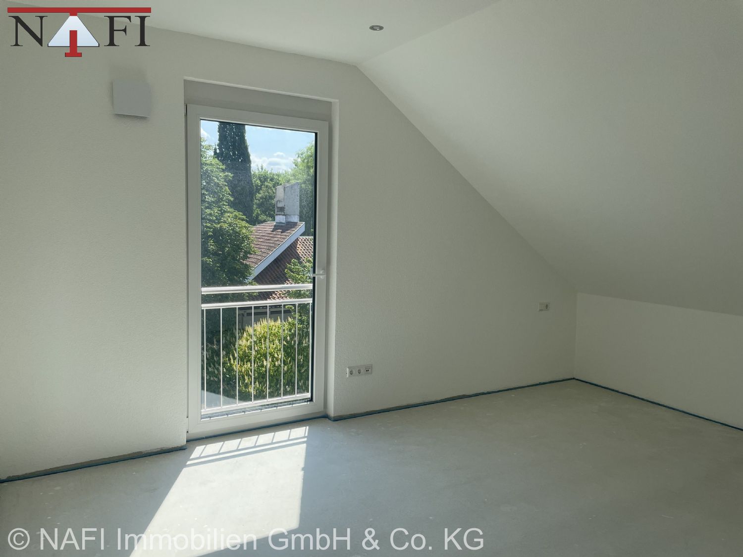 **4-Zimmer-Dachgeschosswohnung im Neubau – Modernes Wohnen in Lorch** - Schlafzimmer (24935)