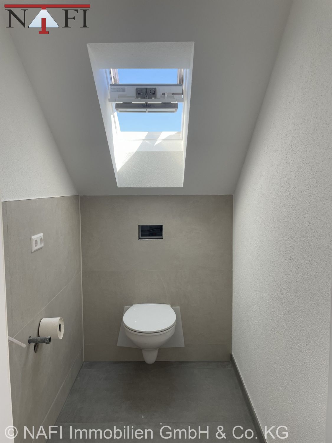 **4-Zimmer-Dachgeschosswohnung im Neubau – Modernes Wohnen in Lorch** - Gäste-WC (24938)