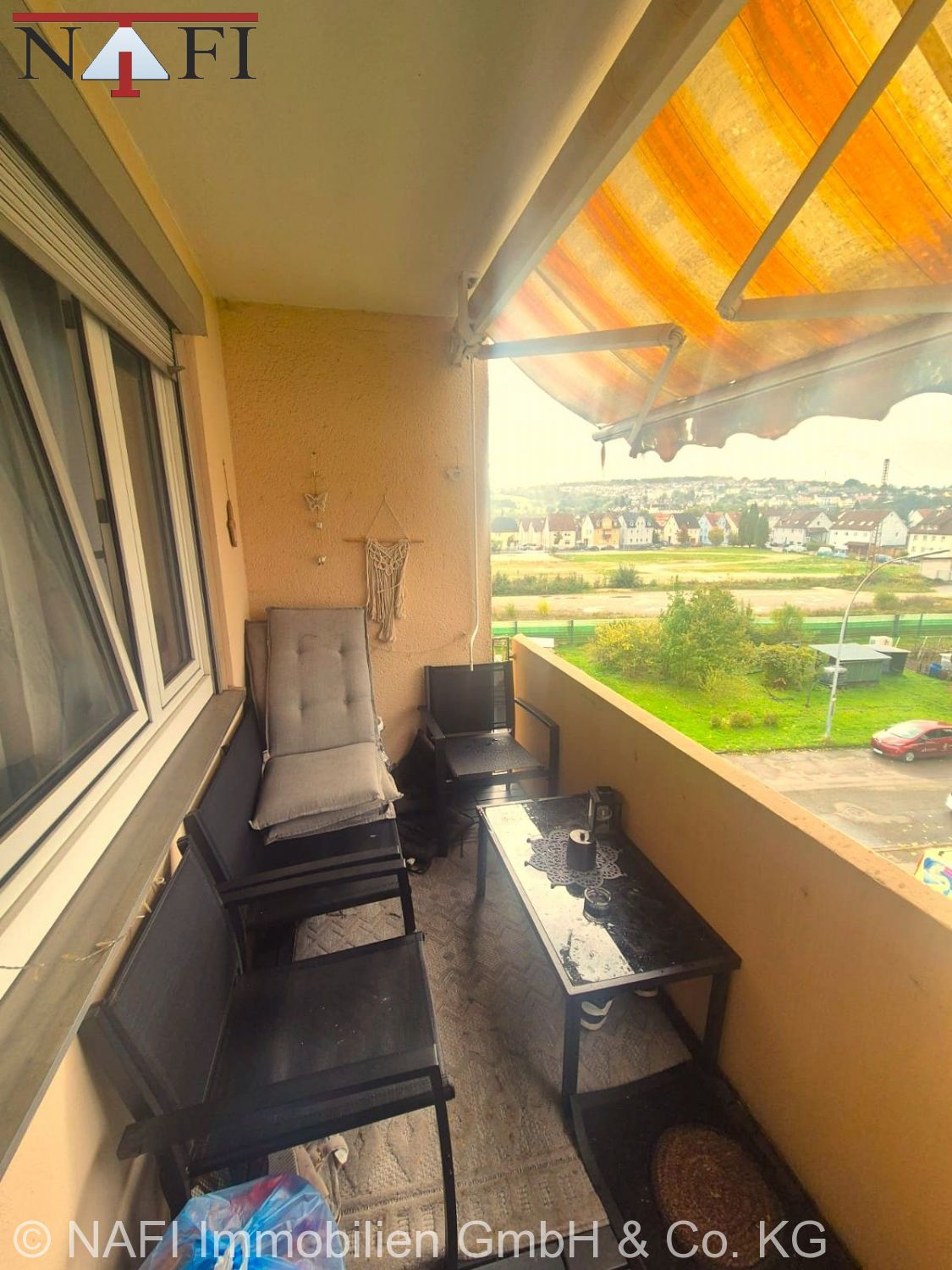 *Kernsanierte 4-Zimmer-Wohnung mit Moderne EBK und TG-Stellplatz* - Balkon (24172)