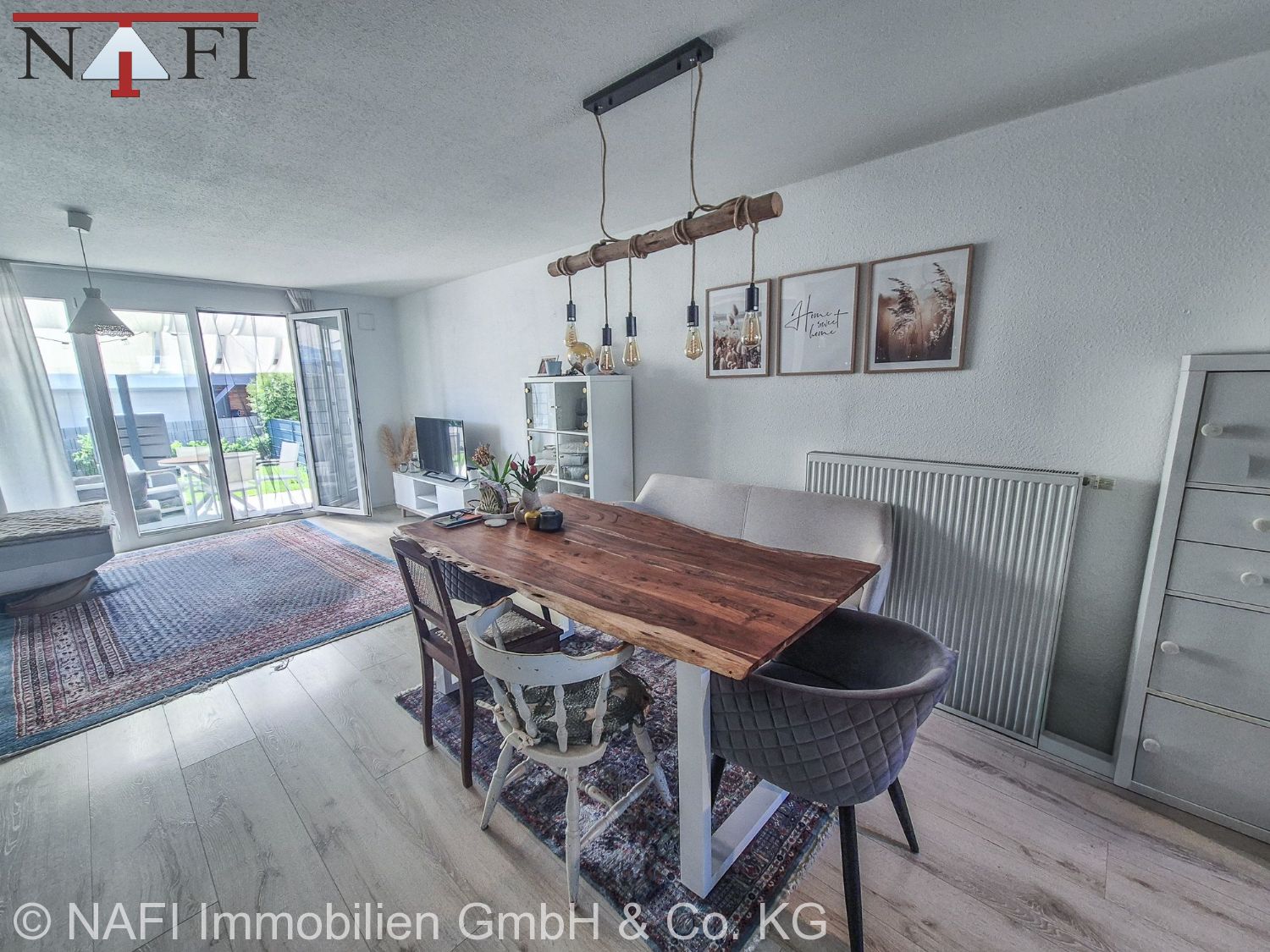 *Lichtdurchflutetes Wohnen mit großzügiger Dachterrasse und Fernsicht*, 73655 Plüderhausen, Reihenmittelhaus